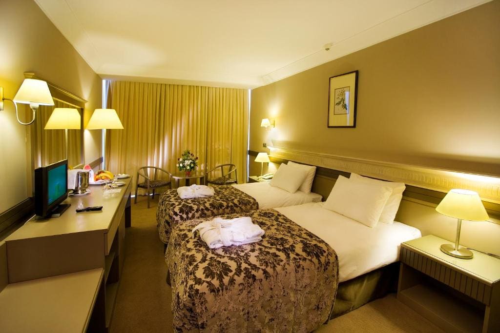 Standard Double or Twin Room room - Image 1