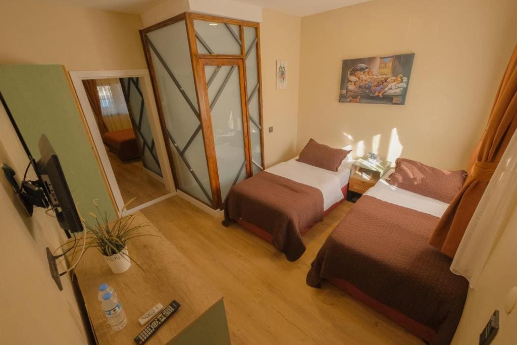 Quadruple Room with Garden View room - Image 1
