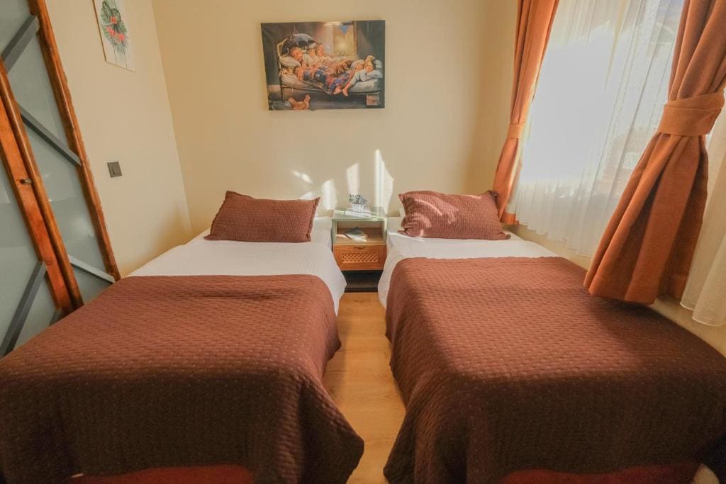 Quadruple Room with Garden View room - Image 2