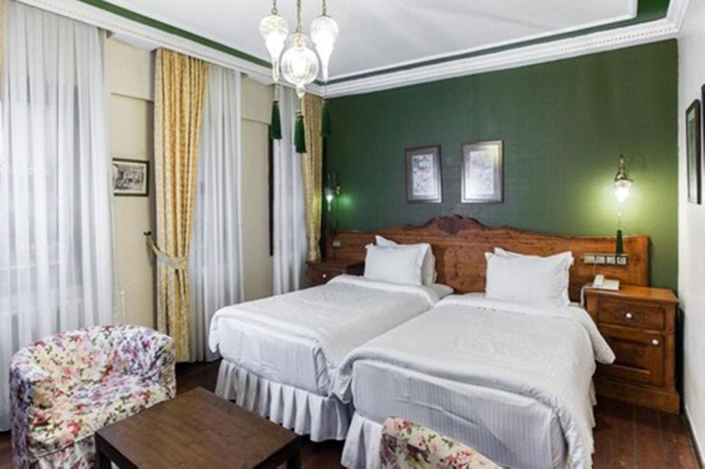 Standard Double or Twin Room room - Image 3