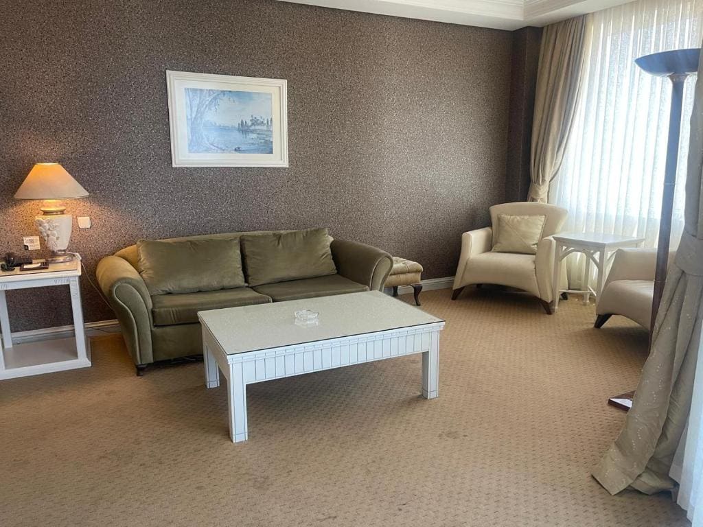 Suite room - Image 2