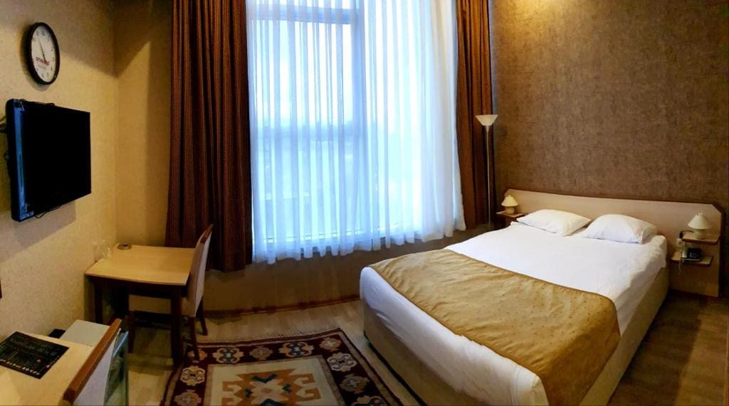 Economy Double or Twin Room room - Image 2