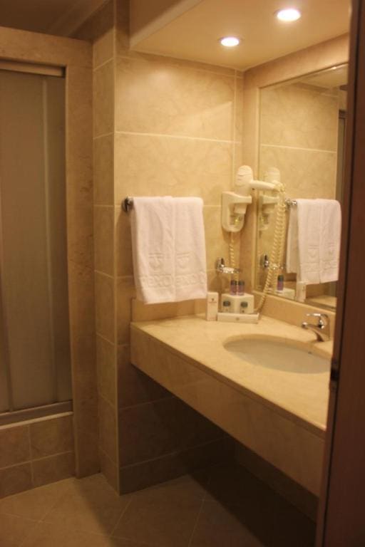 Standard Double Room room - Image 3