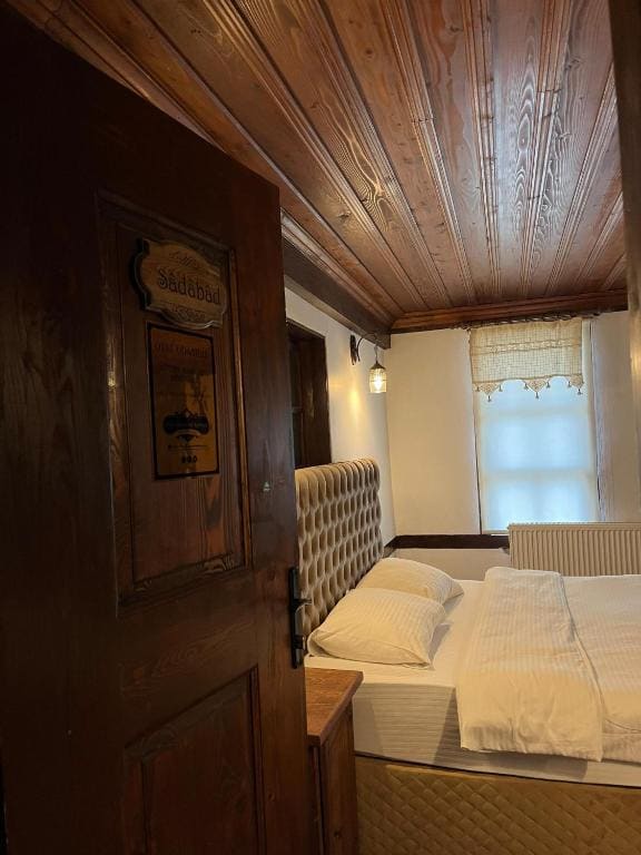 Triple Room with City View room - Image 3