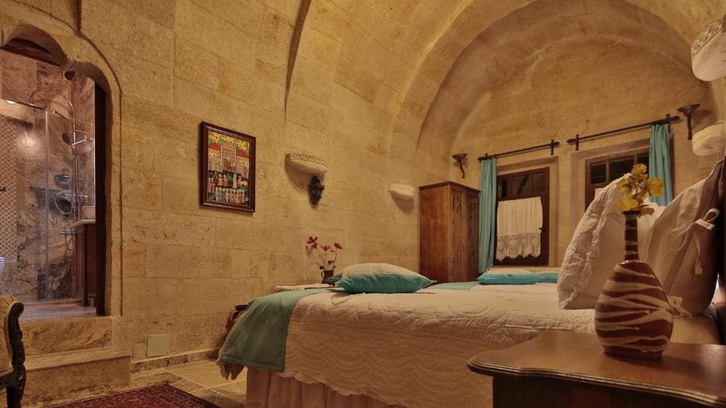 Stone Triple Room room - Image 3