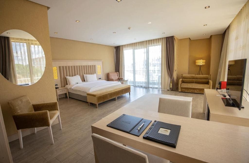 Standard Double or Twin Room room - Image 3