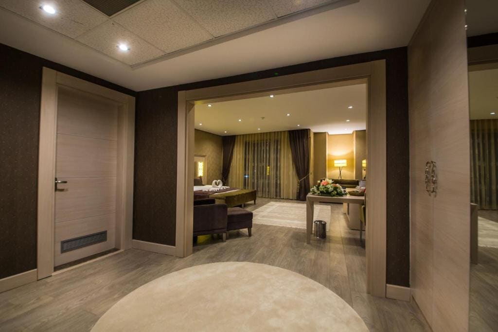Suite room - Image 3