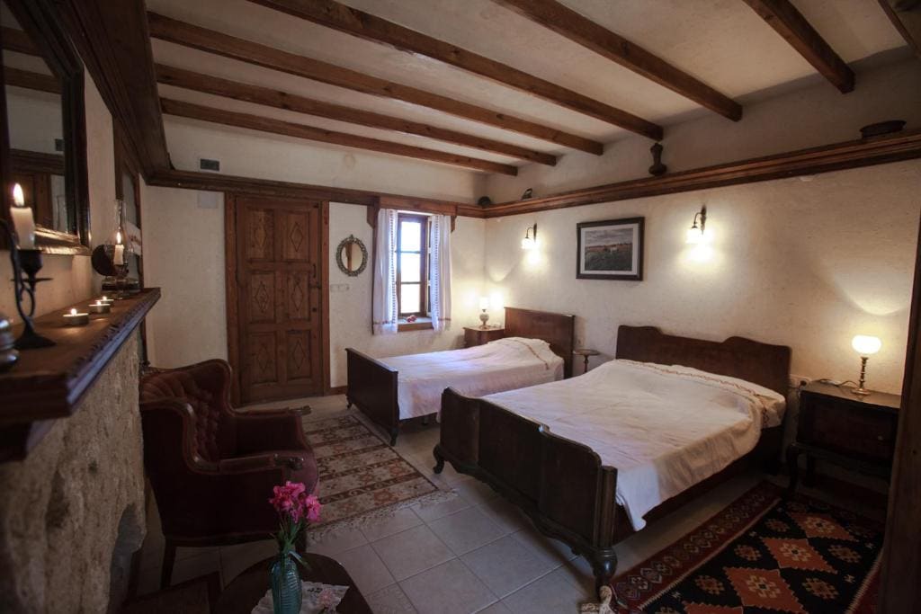 Superior Double or Twin Room with Garden View room - Image 3