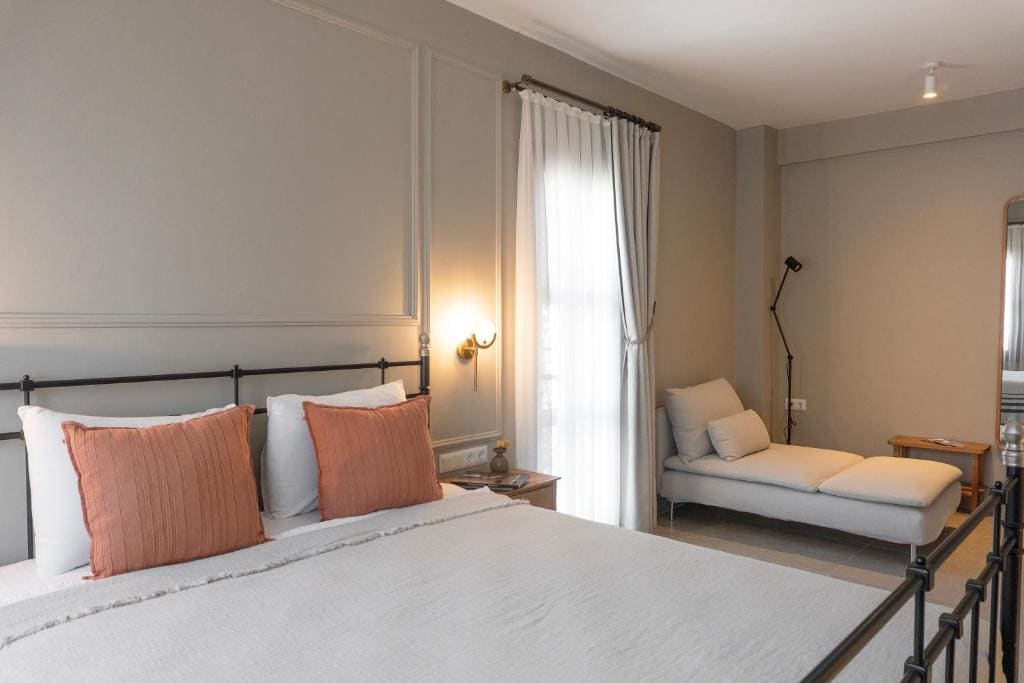 Superior Double Room room - Image 2
