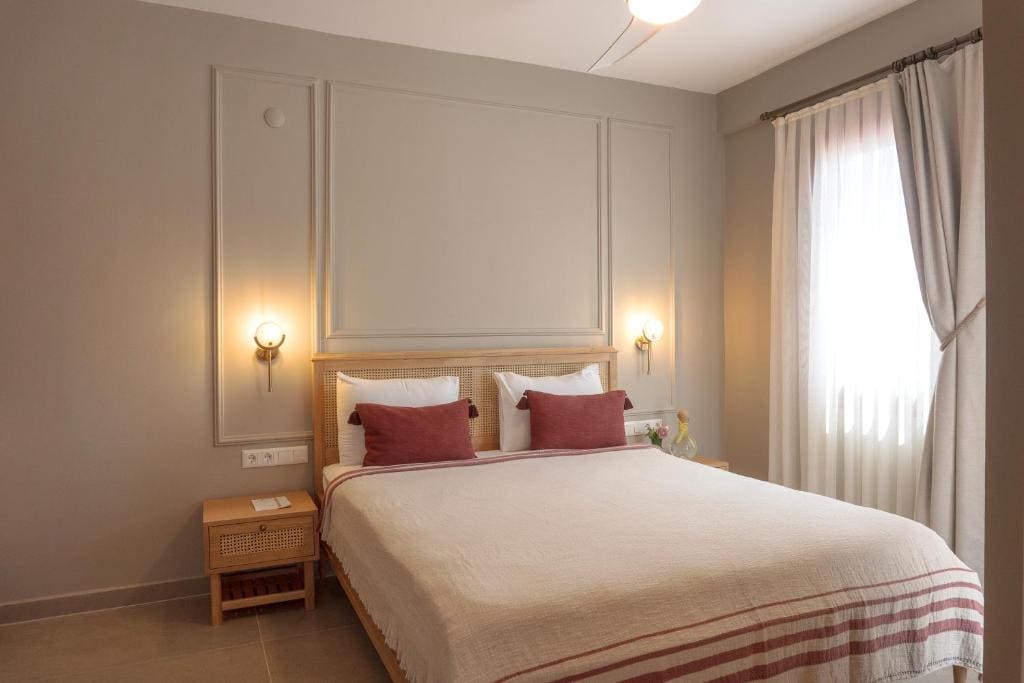 Superior Suite with Sea View room - Image 1