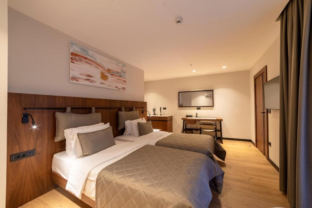 Suite room - Image 1