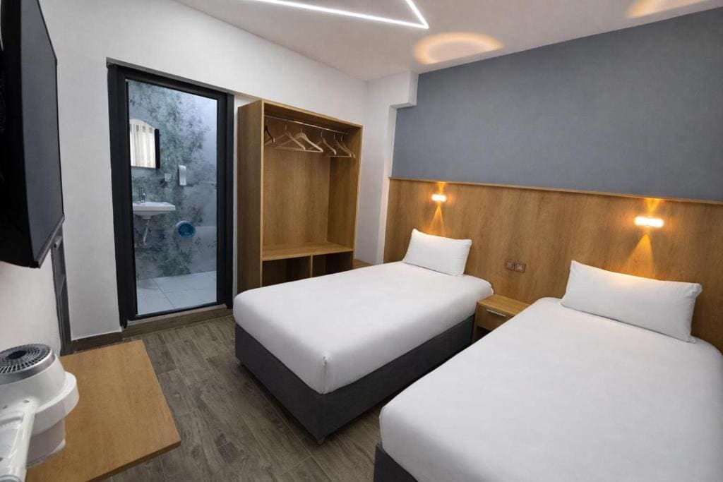 Twin Room room - Image 1