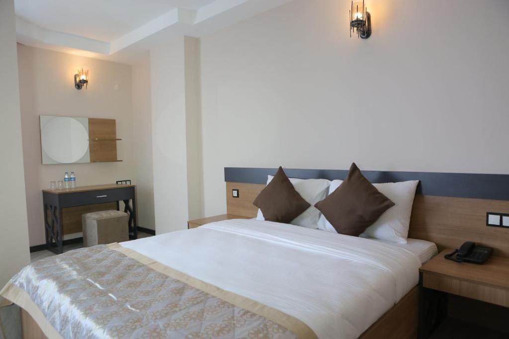 Standard Family Room room - Image 1