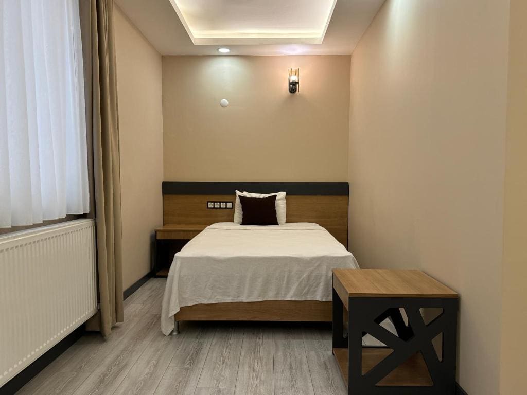 Standard Triple Room room - Image 2