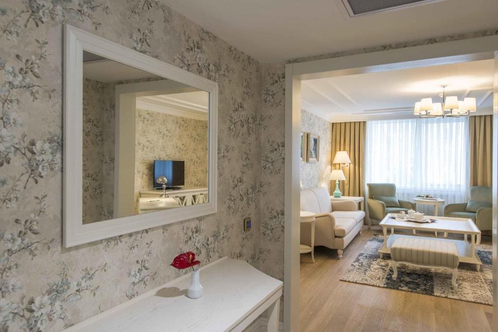 Executive Suite room - Image 2