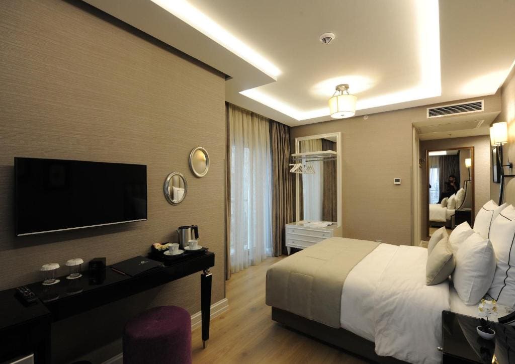 Deluxe Double or Twin Room room - Image 2