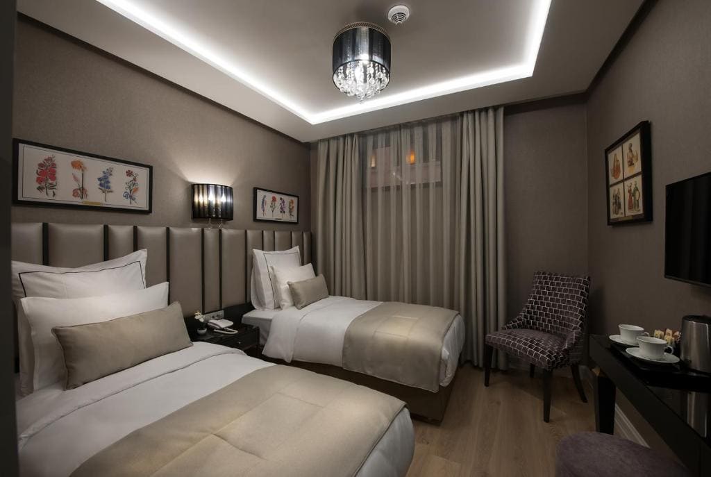 Standard Double or Twin Room room - Image 1