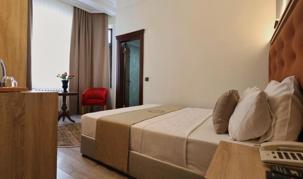 Standard Double Room room - Image 2