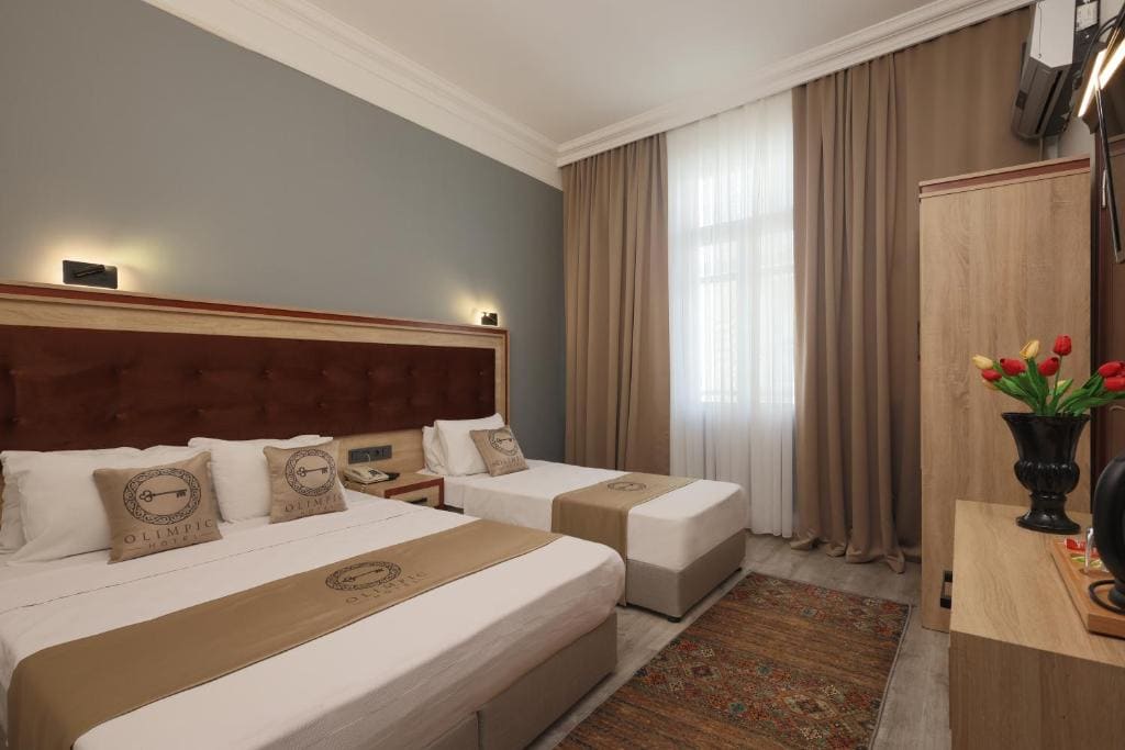 Standard Triple Room room - Image 2