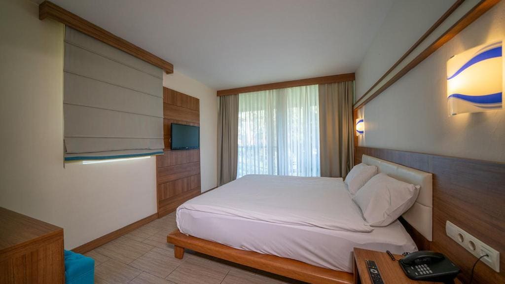 Big Family Room room - Image 1