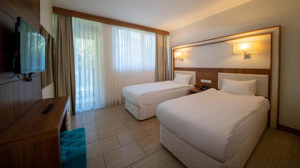 Big Family Room room - Image 3