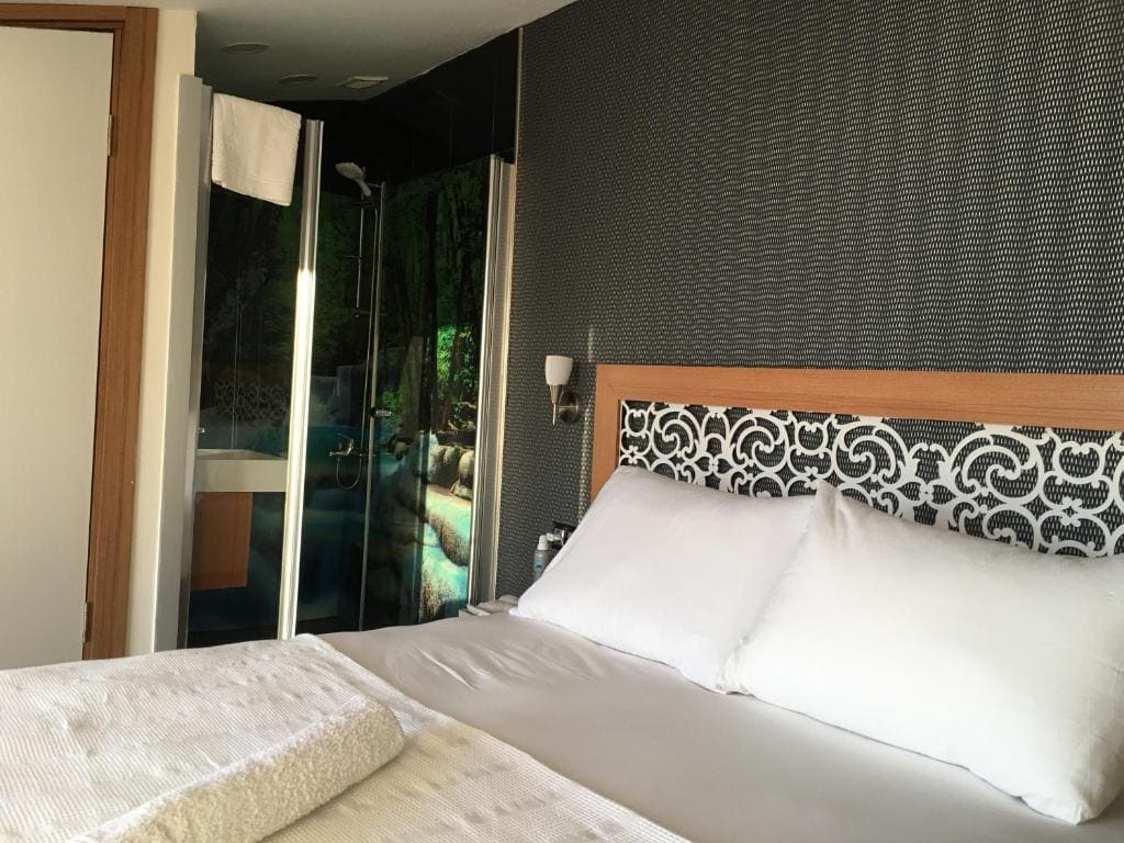Budget Double Room room - Image 3