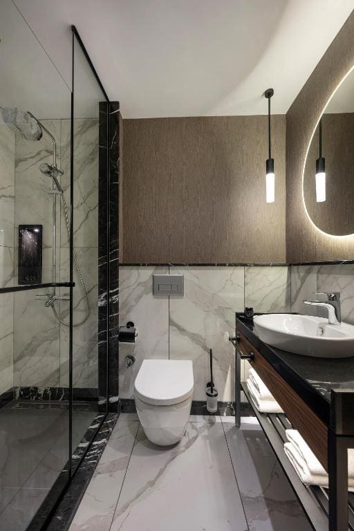 Deluxe Double Room with Balcony room - Image 2