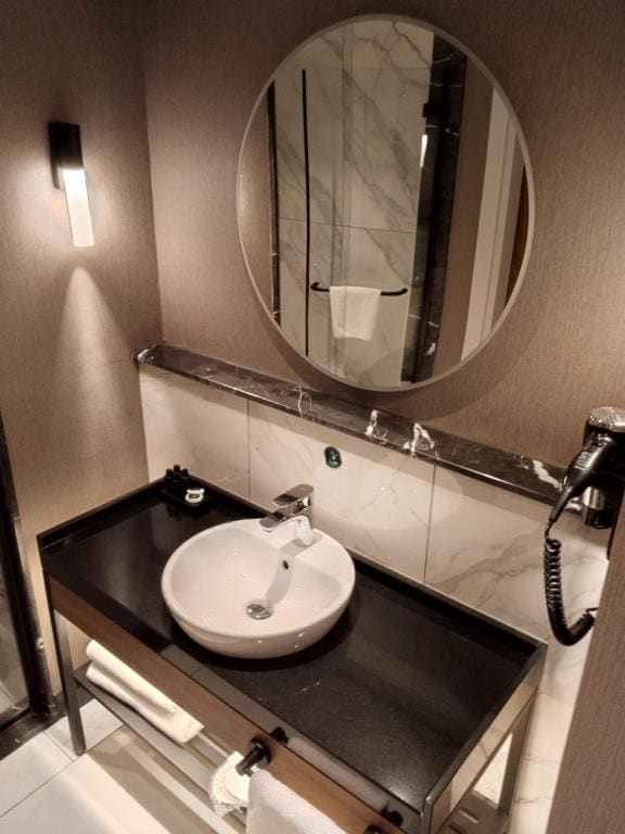 Deluxe Triple Room room - Image 3