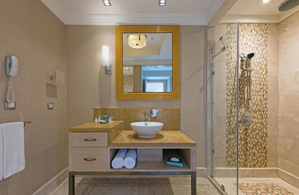 Deluxe Large Room with Land View room - Image 3