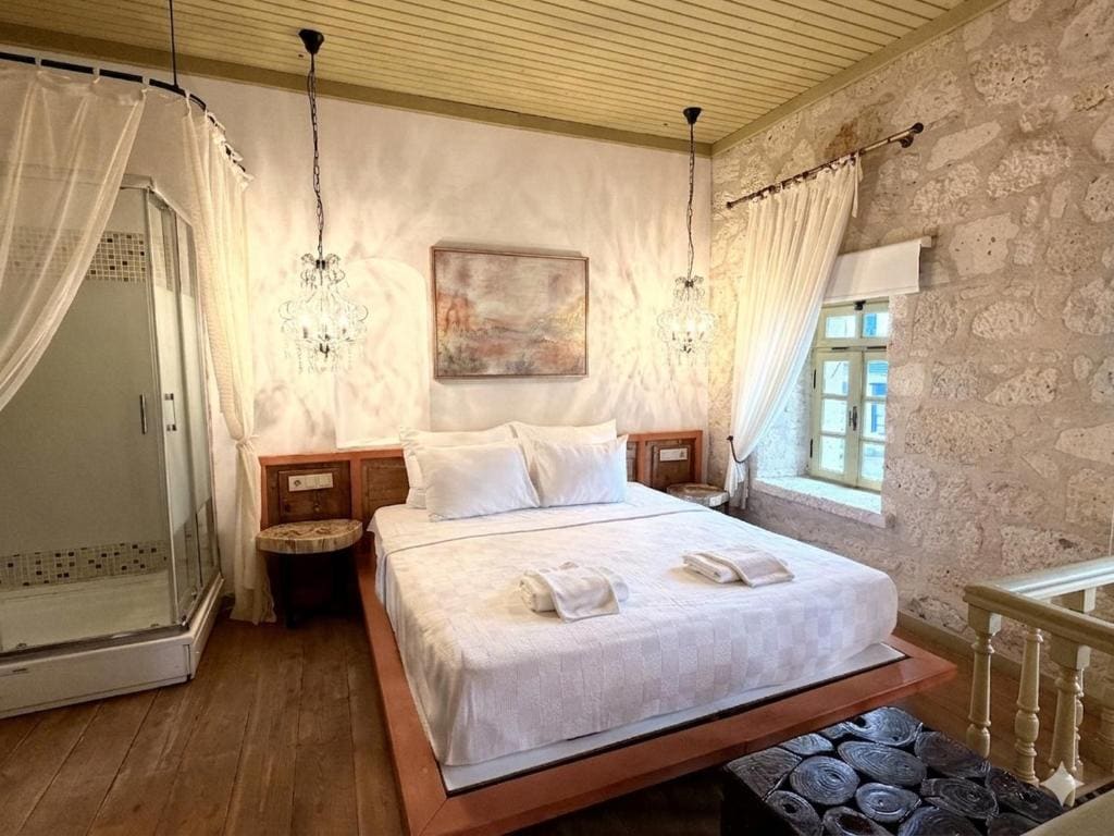 Executive Suite room - Image 3