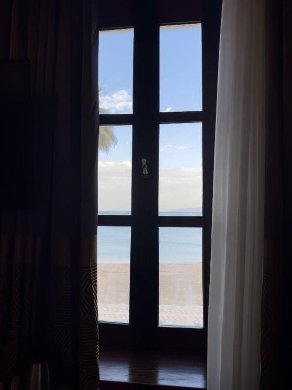 King Room with Sea View room - Image 3