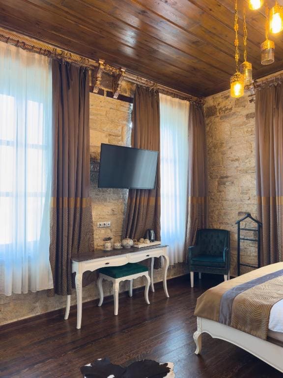 King Room with Sea View room - Image 1
