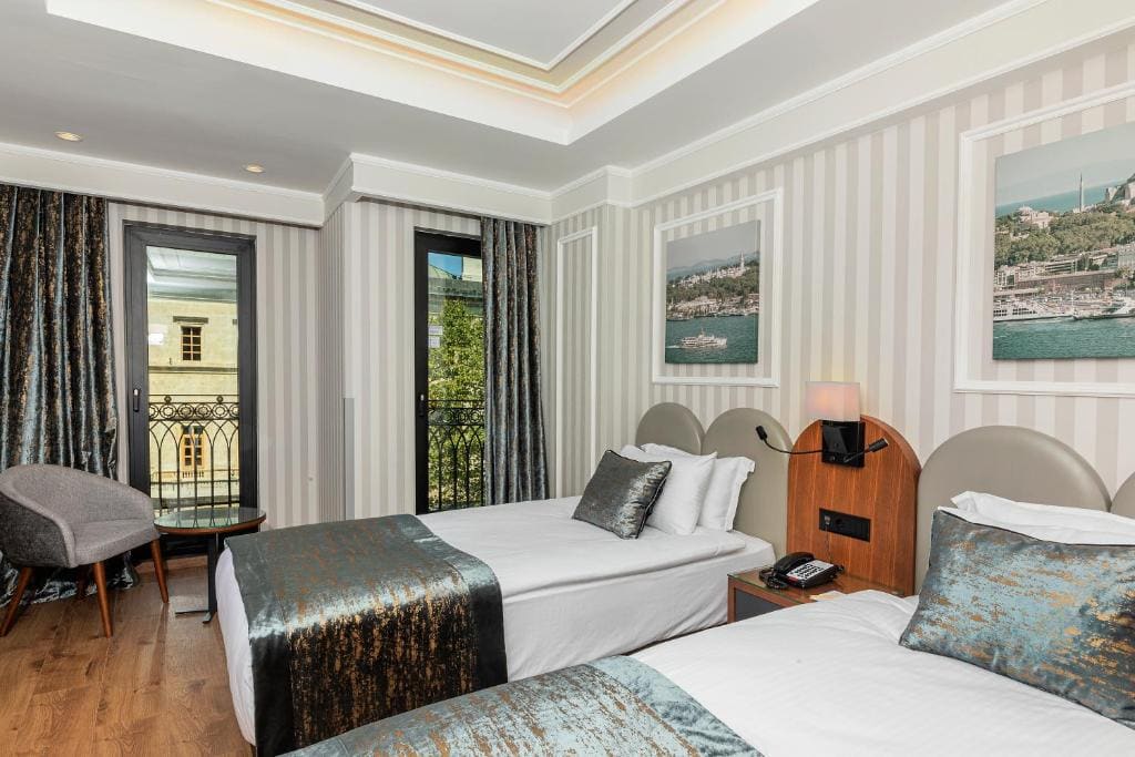 Standard Twin Room room - Image 1