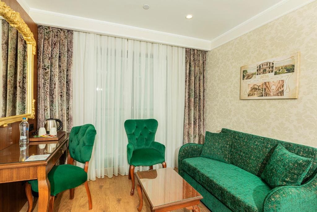 Deluxe Double Room room - Image 3