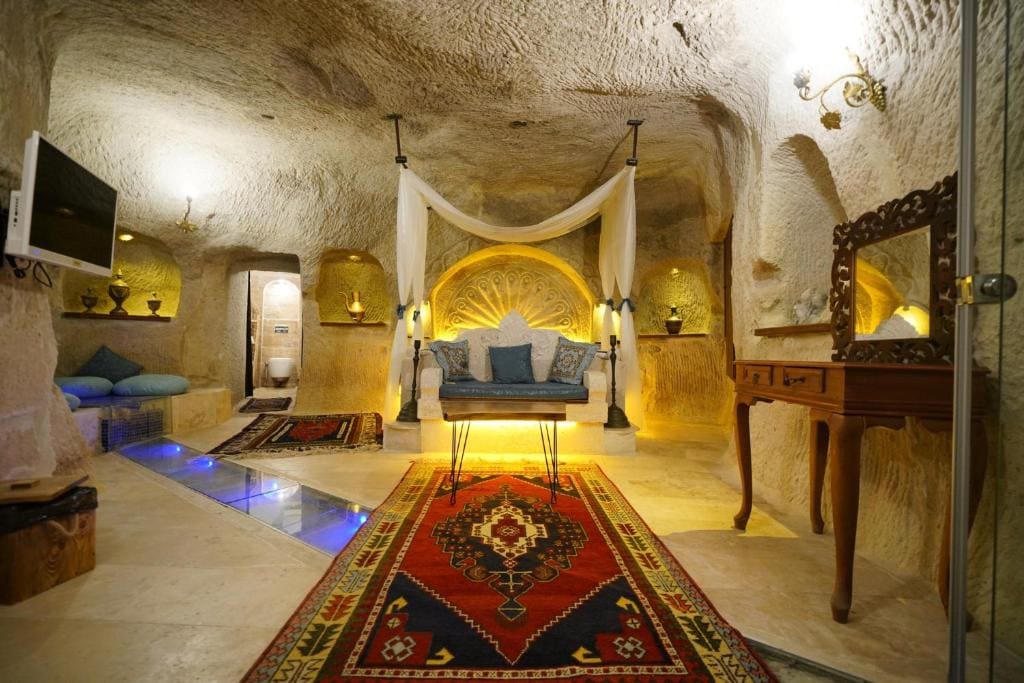 Suite with Private Pool room - Image 1