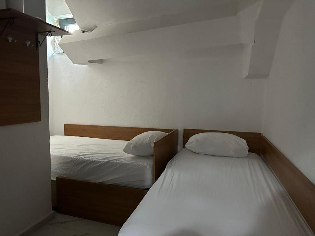 Deluxe Single Room with Balcony room - Image 1