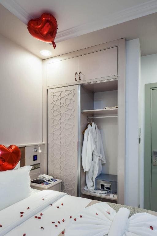 Superior Double Room room - Image 3