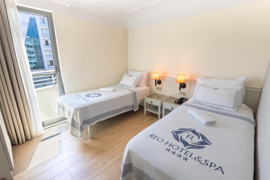 Suite with Sea View room - Image 3