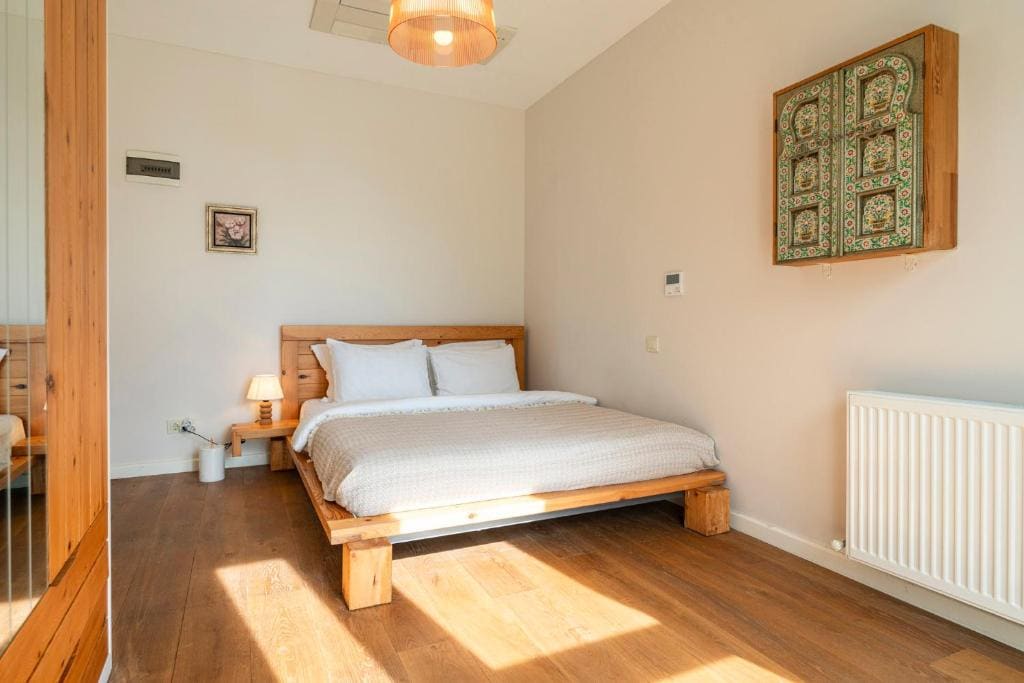 Deluxe Double Room with Sea View room - Image 3