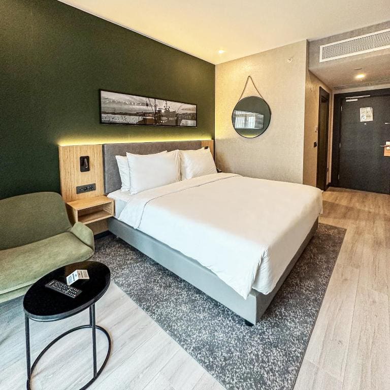 Corner Suite room - Image 2