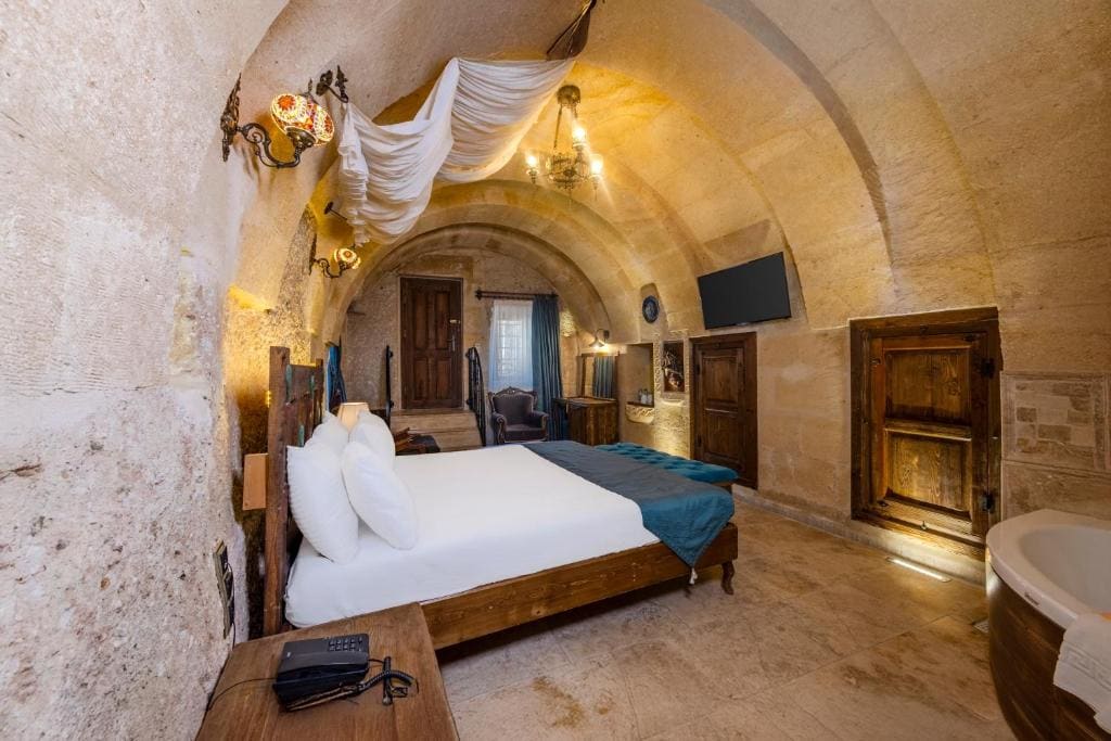 Deluxe Suite room - Image 2