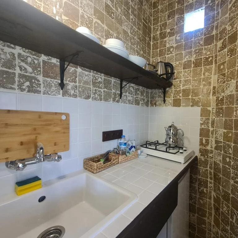 King Room with Lake View room - Image 3