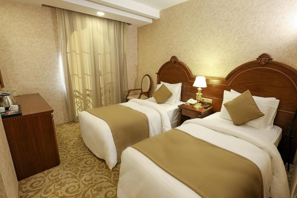 Standard Twin Room room - Image 2