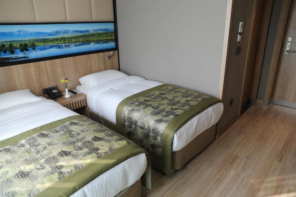 Standard Double or Twin Room room - Image 3