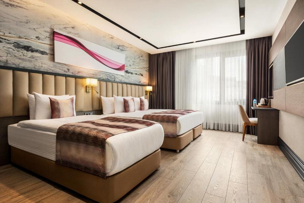 Standard Room with Extra Bed room - Image 1