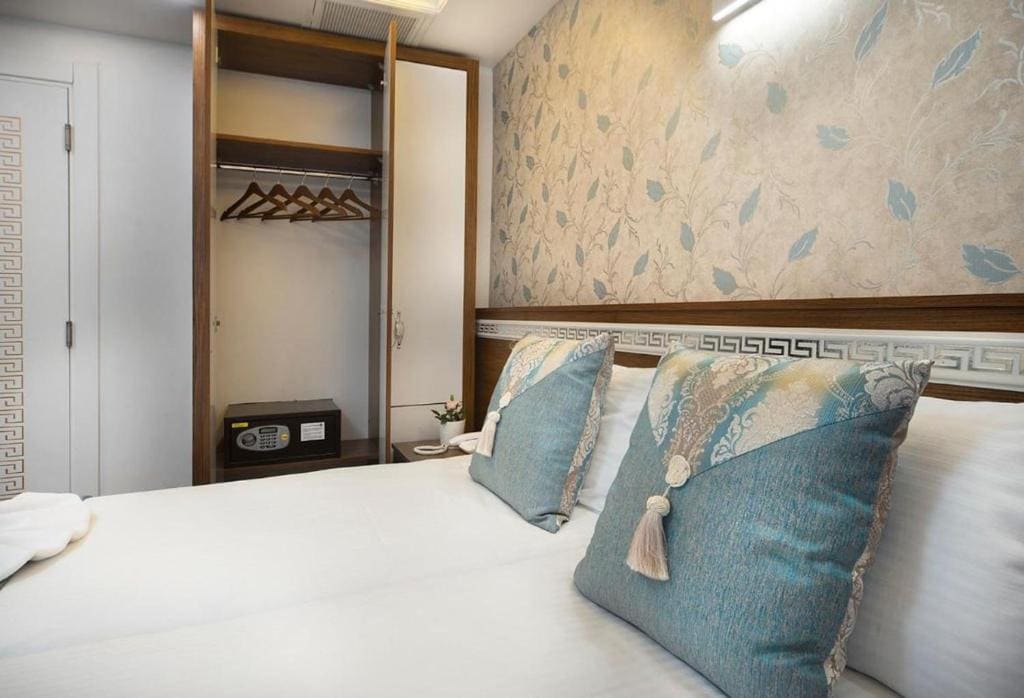Quadruple Room room - Image 3