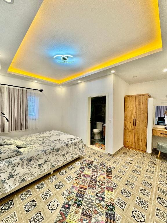 Family Room room - Image 2