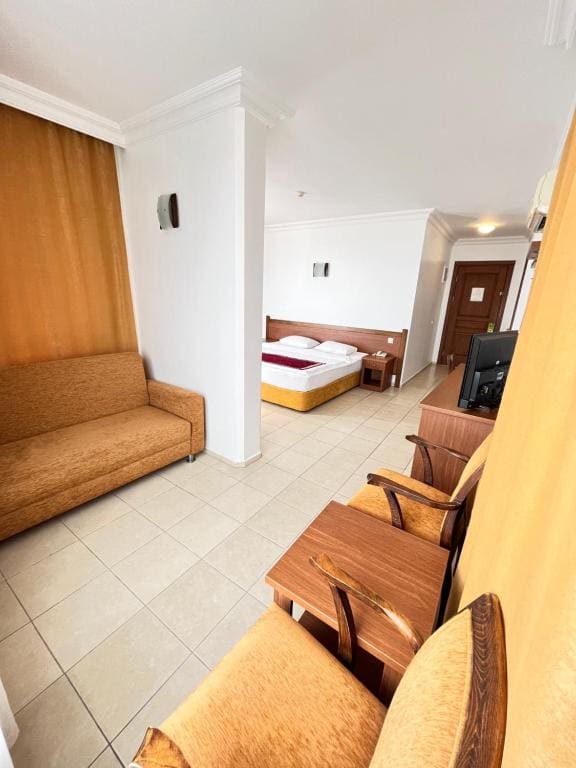 Junior Suite with Sea View room - Image 3
