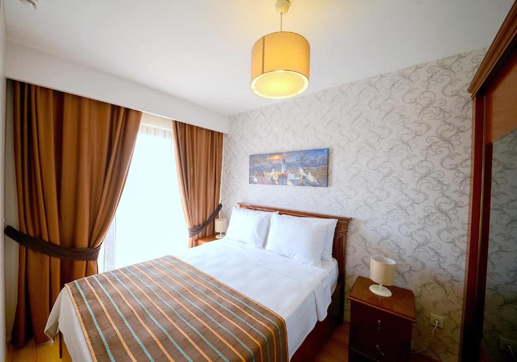 Executive Suite room - Image 1