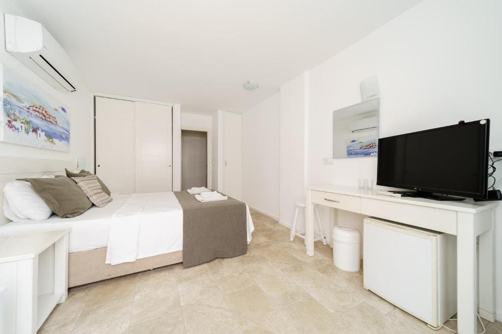 Superior Double Room room - Image 2